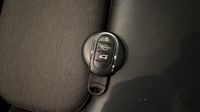 Mini Countryman One D 116ch Oakwood — photo 16