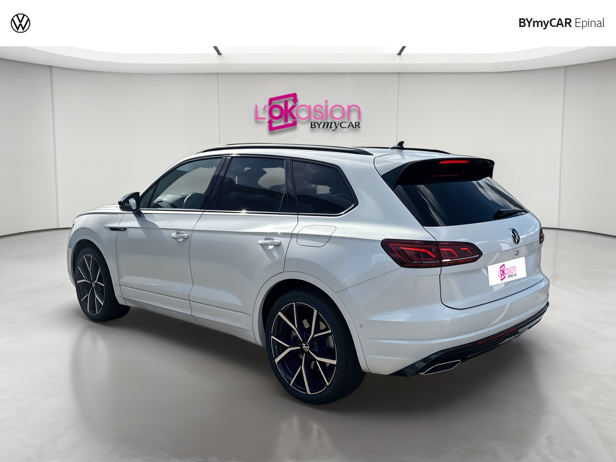 Volkswagen Touareg 3.0 TSI eHybrid 462 ch Tiptronic 8 4Motion — photo 3