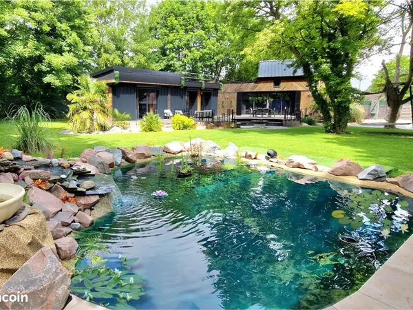 Maison d'architecte PMR 152 m² (182 m² au sol)- DPE A - 3 ch - Plain-pied - Terrain 1792 m²