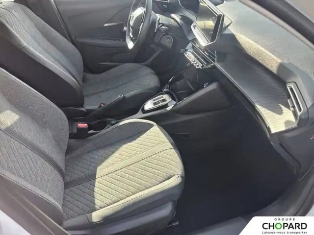 Peugeot 208 hybrid 100 e-dcs6 — photo 13
