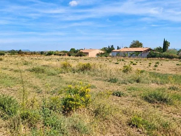 Terrain 500 m²