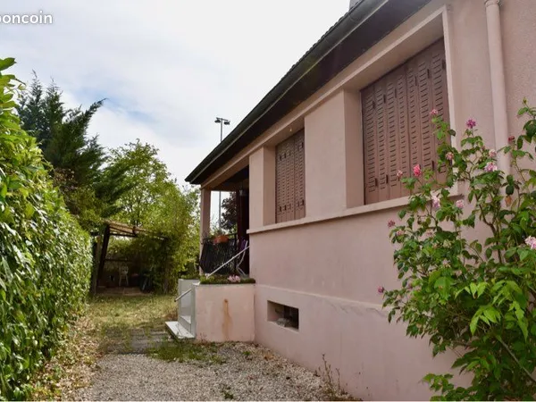 Maison 100 m2 avec grand jardin et sous sol aménagé