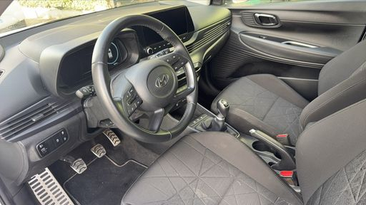 Hyundai Bayon 1.0 T-GDi MHEV 100 - Creative – 2022 – 52200 km – Hybride essence – Boîte Manuelle — photo 15