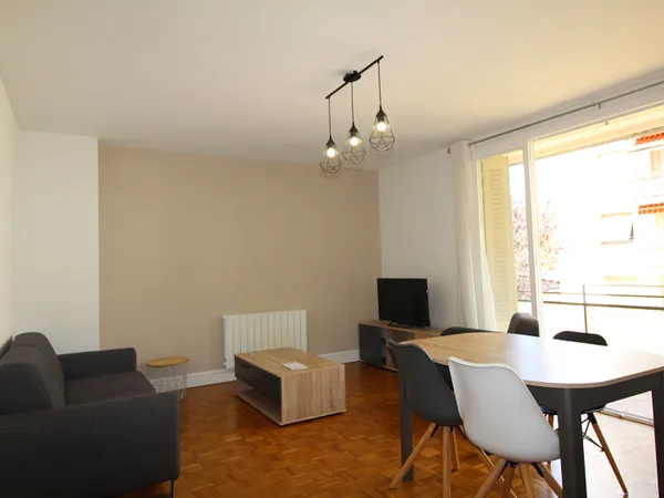 A VENDRE DIJON ? Appartement T4 meublé de 68,24 m² avec balcon