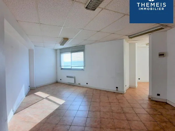 Bureaux 49 m²