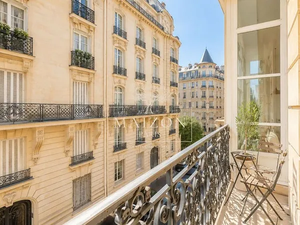 Appartement 5 pièces 145 m²