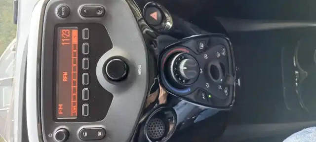 Peugeot 108 vti 72ch bvm5 — photo 14