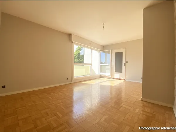 Appartement à vendre à Vannes T1bis à rafraîchir quartier Trussac