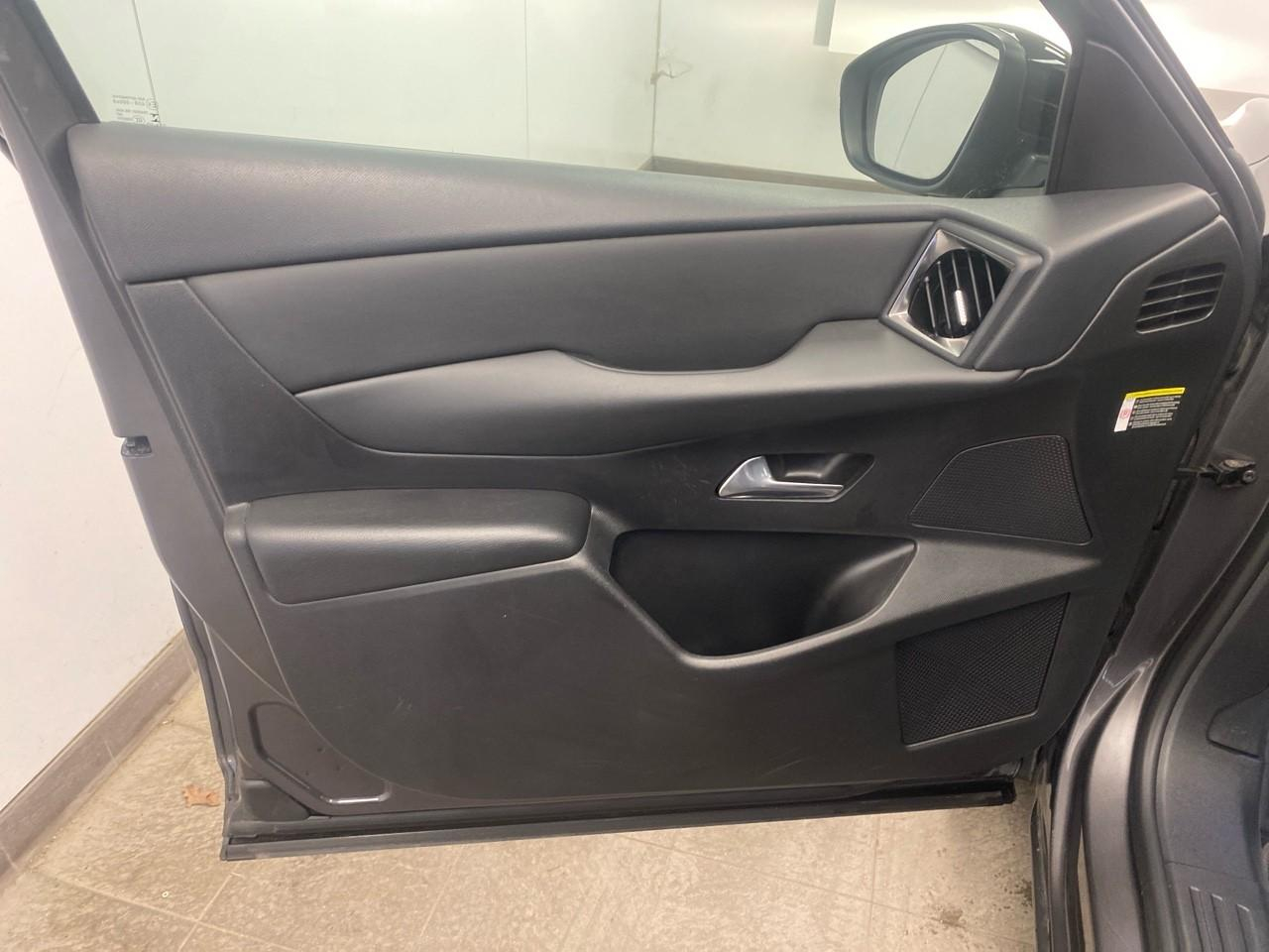 Ds Ds 3 crossback bluehdi 130 eat8 faubourg — photo 21