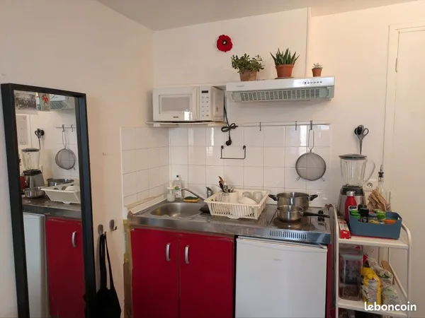Studio 15 m2 centre ville Ecusson