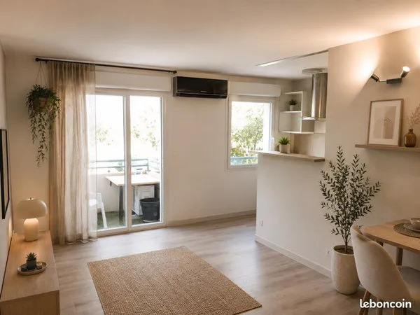Nîmes vacquerolles - t2 rénové - 1er etage - balcon - parking - résidence sécurisée
