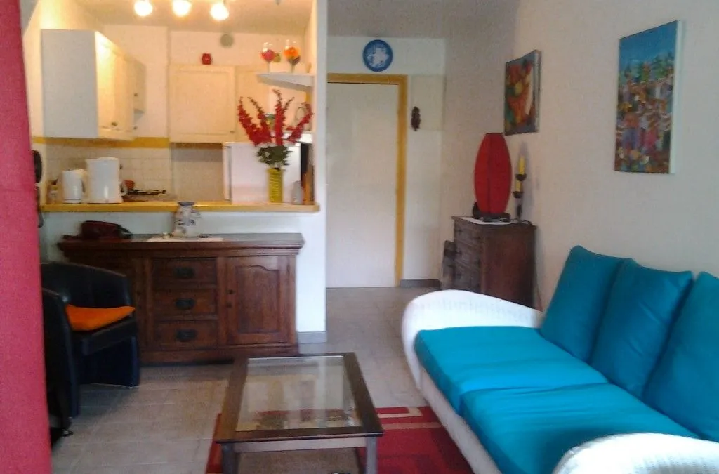 Photo 1