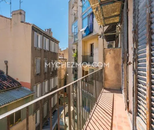 Vends t3 - 58.4 m² - Marseille 13006