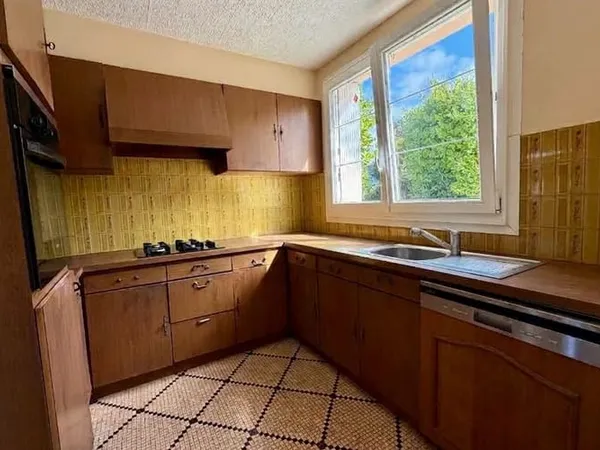 Maison 8 pièces 180 m²