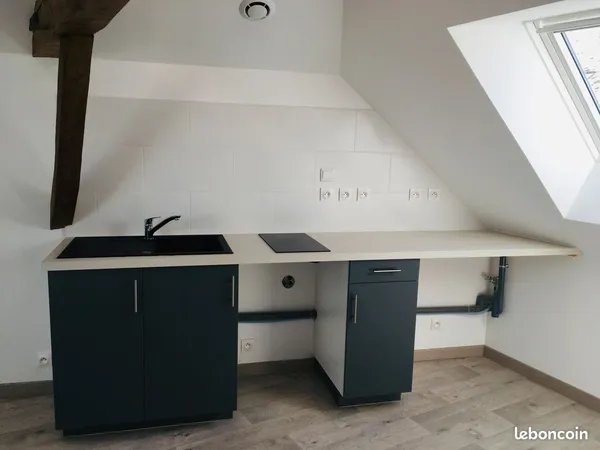 STUDIO 17m2 parking sécurisé