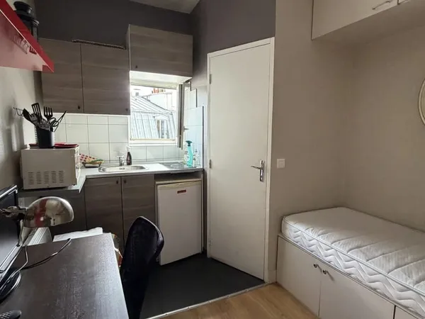 STUDIO MEUBLE - AVENUE DAUMESNIL - PARFAIT ETAT