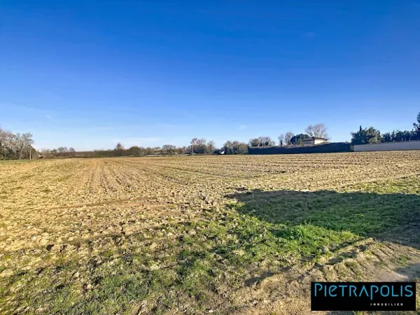 Terrain à bâtir 801 m²