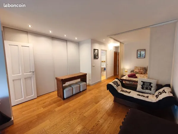 Superbe studio meublé 50 m²"Bail mobilité"- Neuilly-sur-Seine |