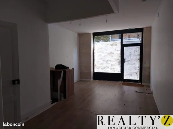 Local commercial 71 m²