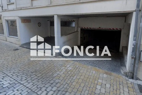 Stationnement Location Poitiers   90€