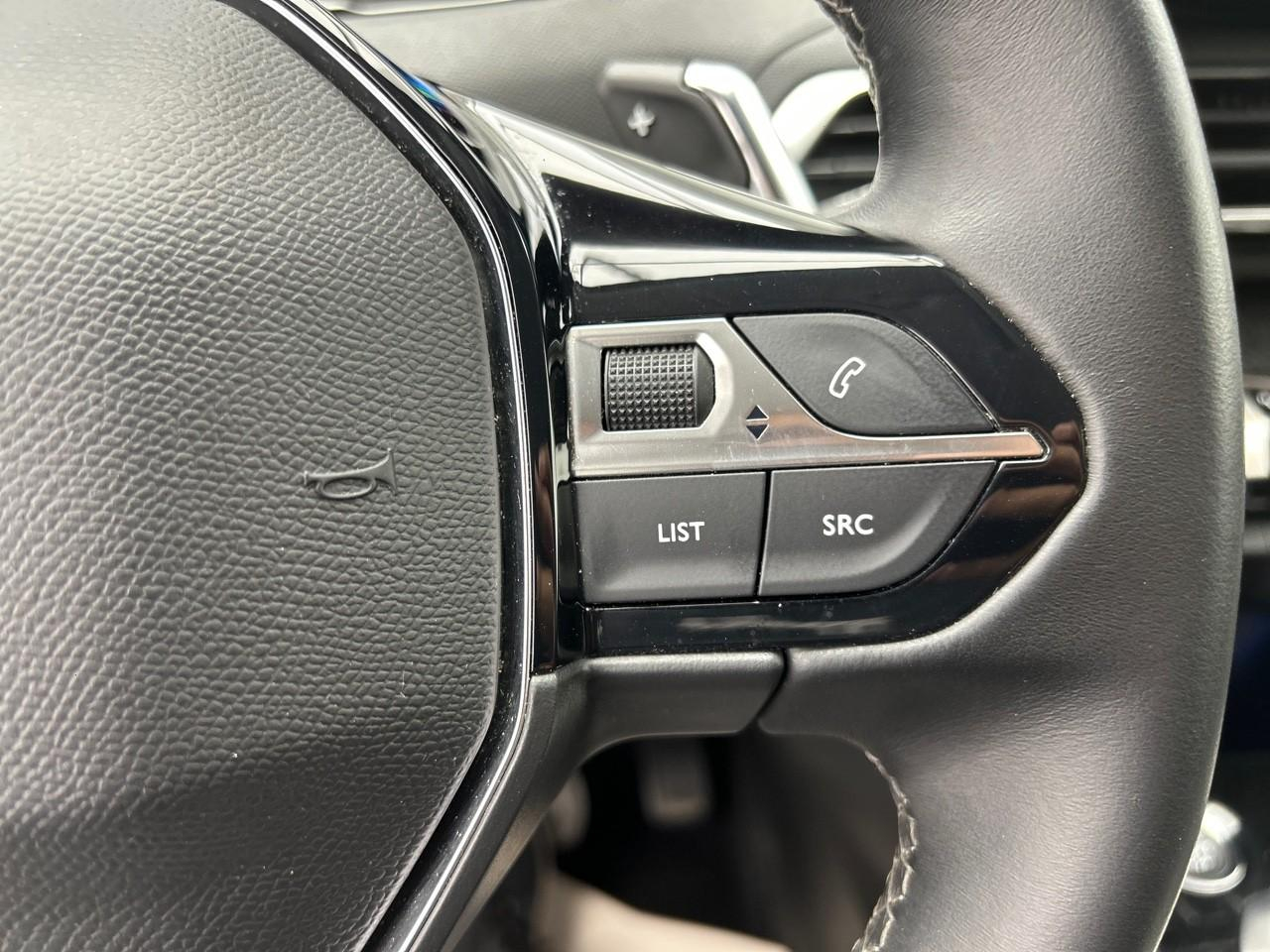 Peugeot 3008 hybrid 225 e-eat8 allure pack — photo 22