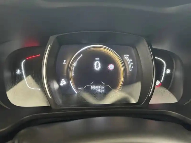 Renault Kadjar tce 130 energy — photo 26