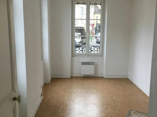 A lour F3 centre de Nogent-le-Rotrou