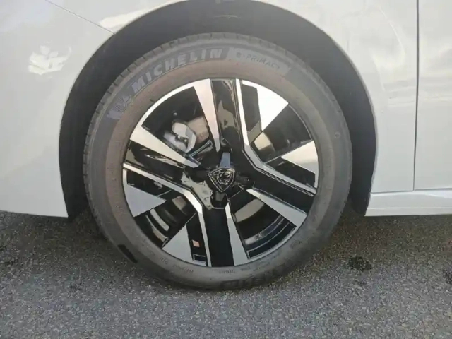 Peugeot 208 hybrid 110 ch e-dcs6 — photo 13