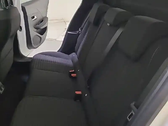 Peugeot 208 electrique 50 kwh 136ch — photo 12