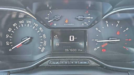 Citroen C3 Aircross 1.2 PureTech 110 - Shine – 2019 – 67600 km – Essence – Boîte Manuelle — photo 17