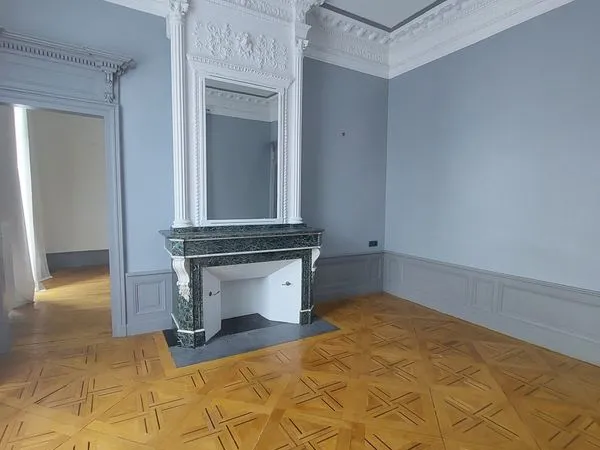 Appartement 2 pièces 82 m²