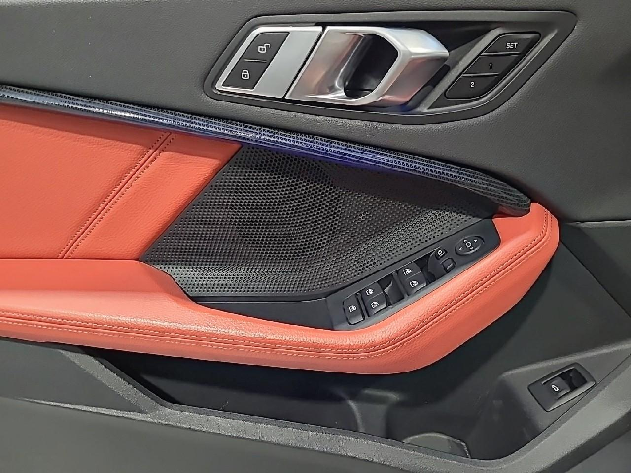 Bmw Serie 1 18i 140 ch dkg7 luxury — photo 25