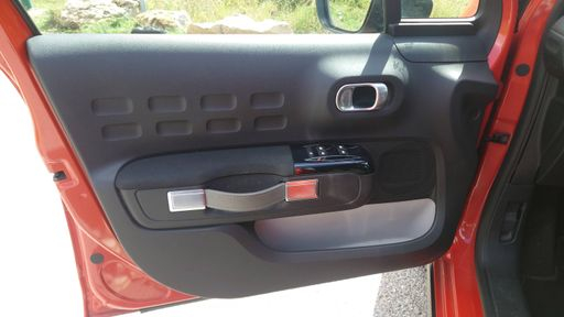 Citroen C3 1.2 PureTech 110 - Shine – 2016 – 123328 km – Essence – Boîte Manuelle — photo 45