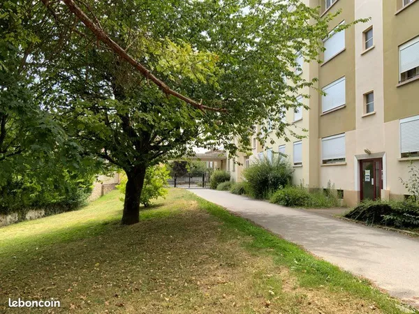Vends T5 Château-Thierry - 110000