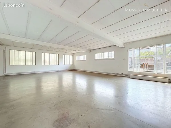Bureaux 225 m² Gentilly