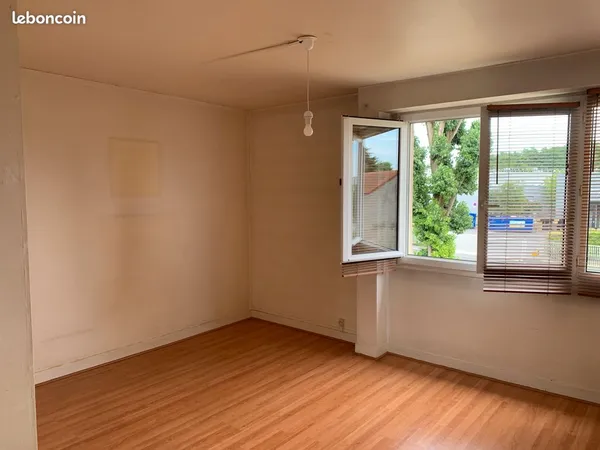 Montreuil - Appartement 3 pièces traversant de 56 m² - 2 chambres