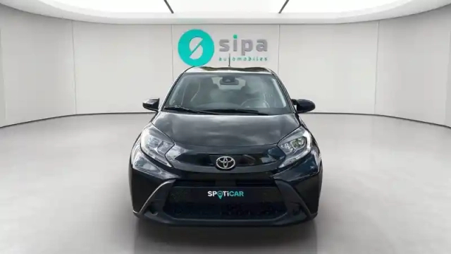Toyota Aygo x 1.0 vvt-i 72 — photo 8