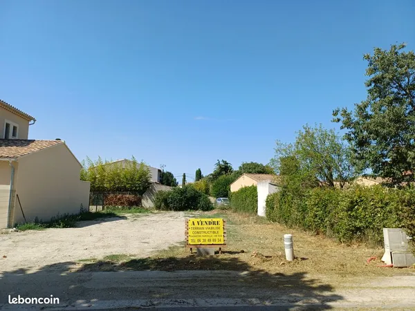 Terrain à bâtir de 339 m² à GRAVESON