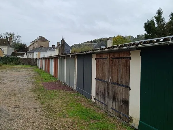 GARAGE DE 14 m² À LILLEBONNE