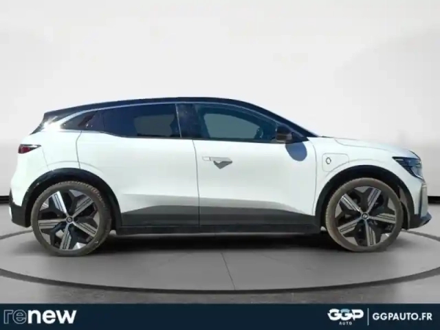 Renault Megane e-tech electric ev60 220ch iconic super charge — photo 6