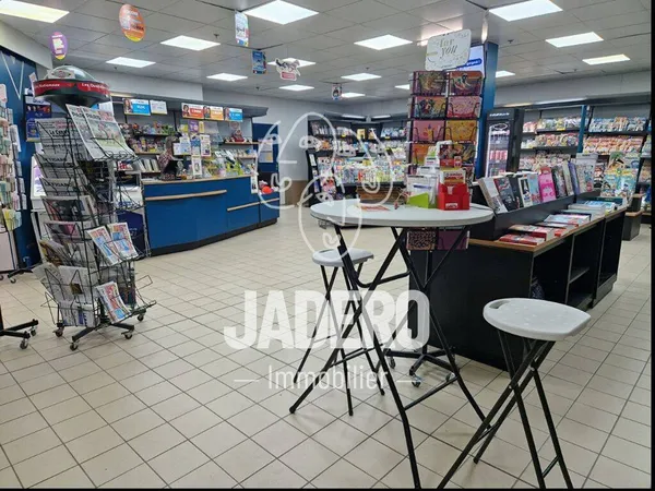 Fonds de commerce 112 m²