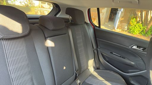 Peugeot 308 1.2 PureTech 130 - Allure Business – 2019 – 120042 km – Essence – Boîte Manuelle — photo 19