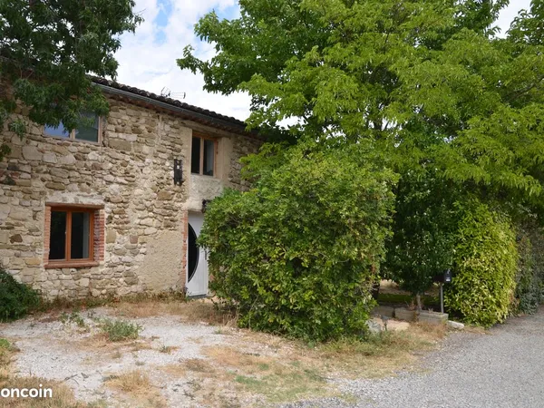Maison de caractère en pierres
