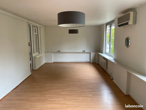 Salle 36m2 à louer à Mulhouse ateliers/groupes