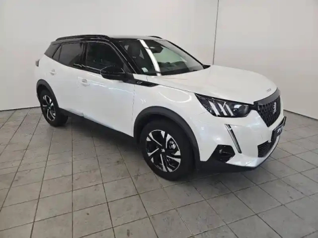 Peugeot 2008 1.2 puretech 130ch s&amp;s gt — photo 3