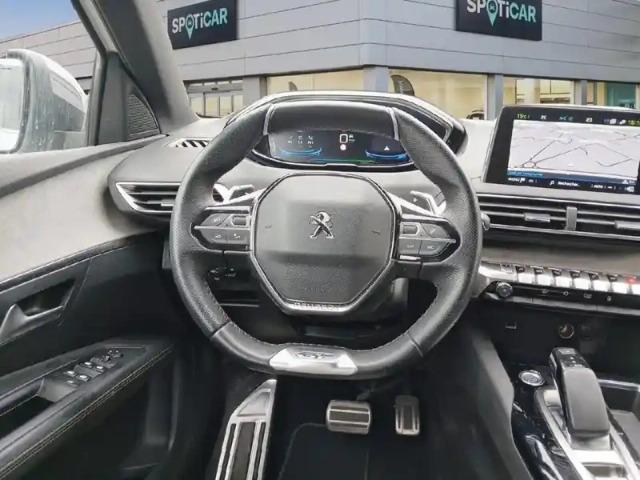 Peugeot 3008 hybrid4 300 e-eat8 gt — photo 13