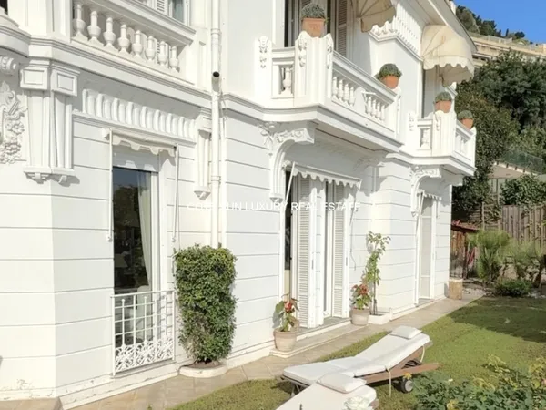 SOMPTUEUSE VILLA BELLE EPOQUE PROCHE MONACO VUE MER ET CAP MARTIN