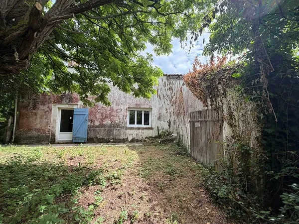 Maison en pierre à rénover