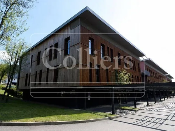 Bureaux 1501 m²