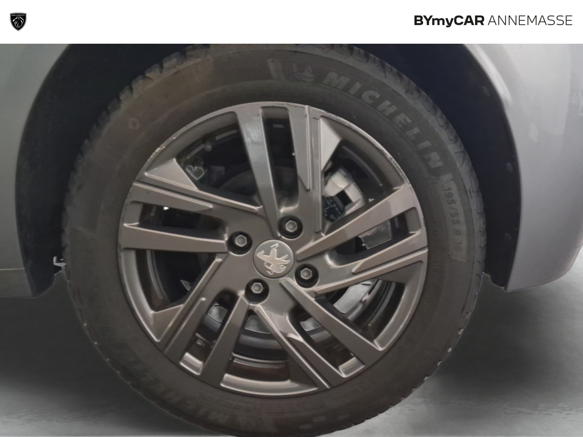 Peugeot 208 PureTech 100 S&amp;S EAT8 — photo 15